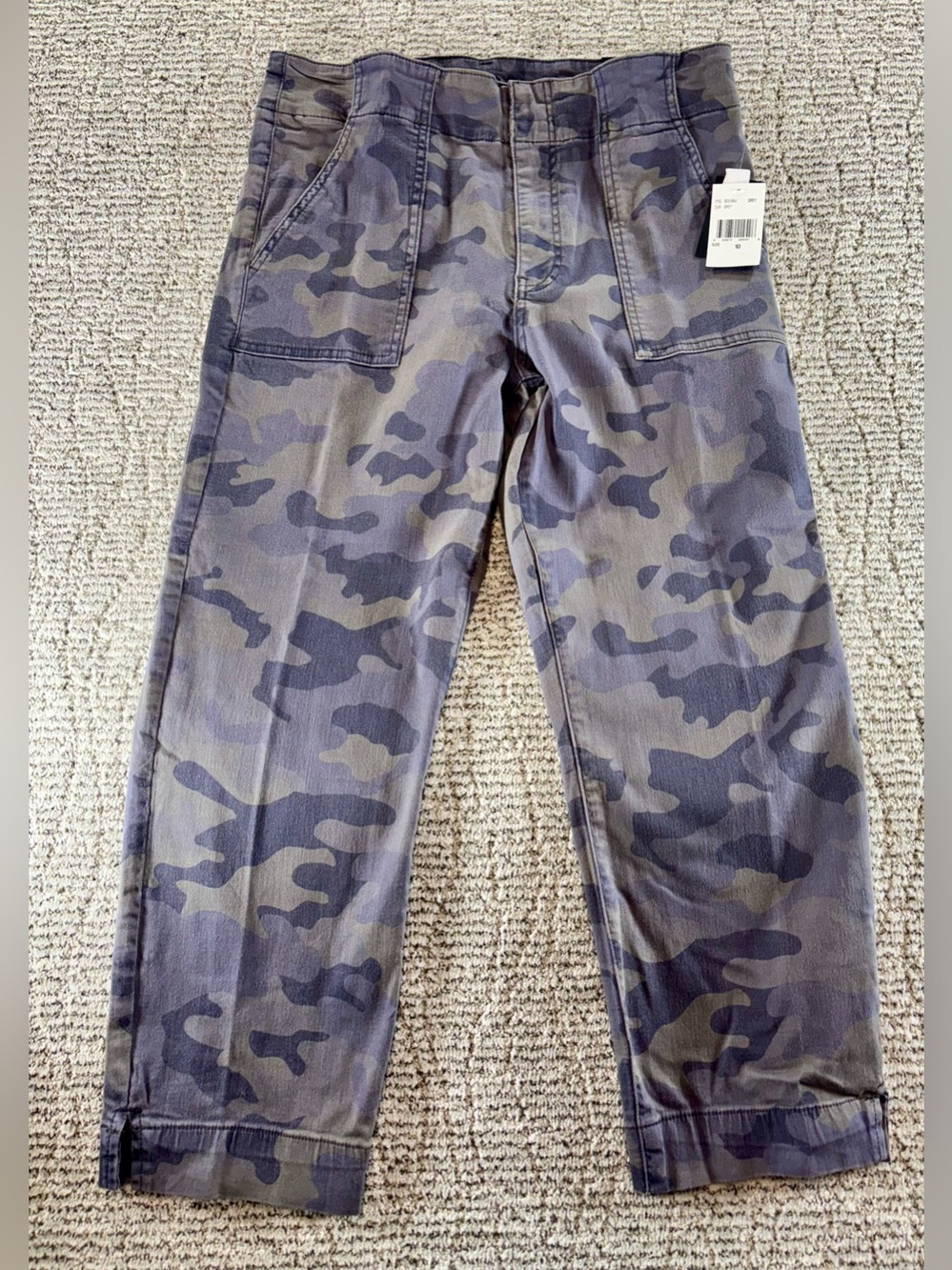 NWT Kut from the Kloth Size 10 Camouflage High Rise Crop Straight Leg Pants